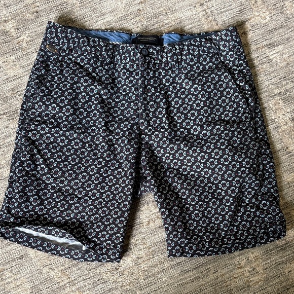 Scotch & Soda black patterned Shorts - size 30 - 7 in inseam - Picture 1 of 6